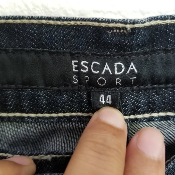 ESCADA SPORT 'Luca' Medium Wash Blue Jeans Denim Straight Leg EU 44 US 14 - Picture 4 of 10